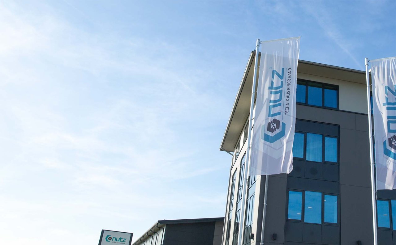 Das Gebäude der Nutz Elektrotechnik GmbH & Co. KG – Hauptstandort Ampfing